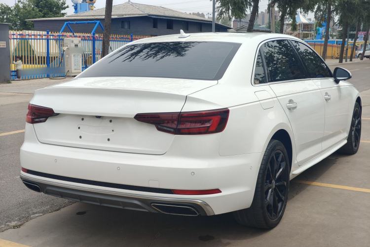 Used Audi A4L 2019 40 TFSI Fashion Edition China VI Emission Standard Exterior 5