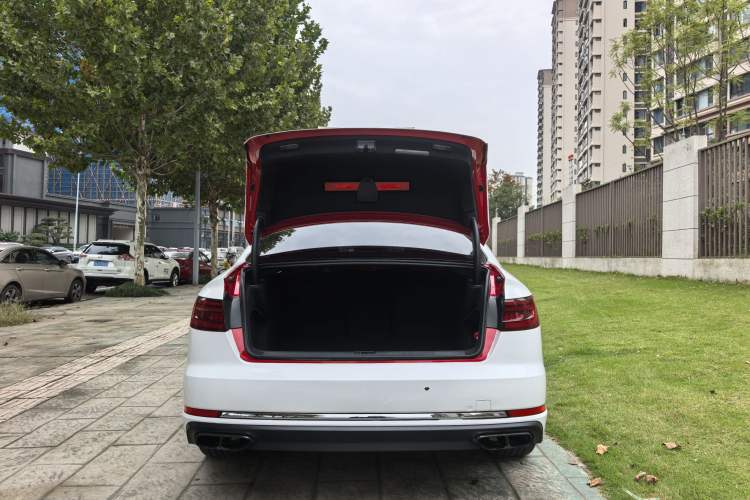 Used Audi A4L 2019 40 TFSI Ambition China VI Exterior 5