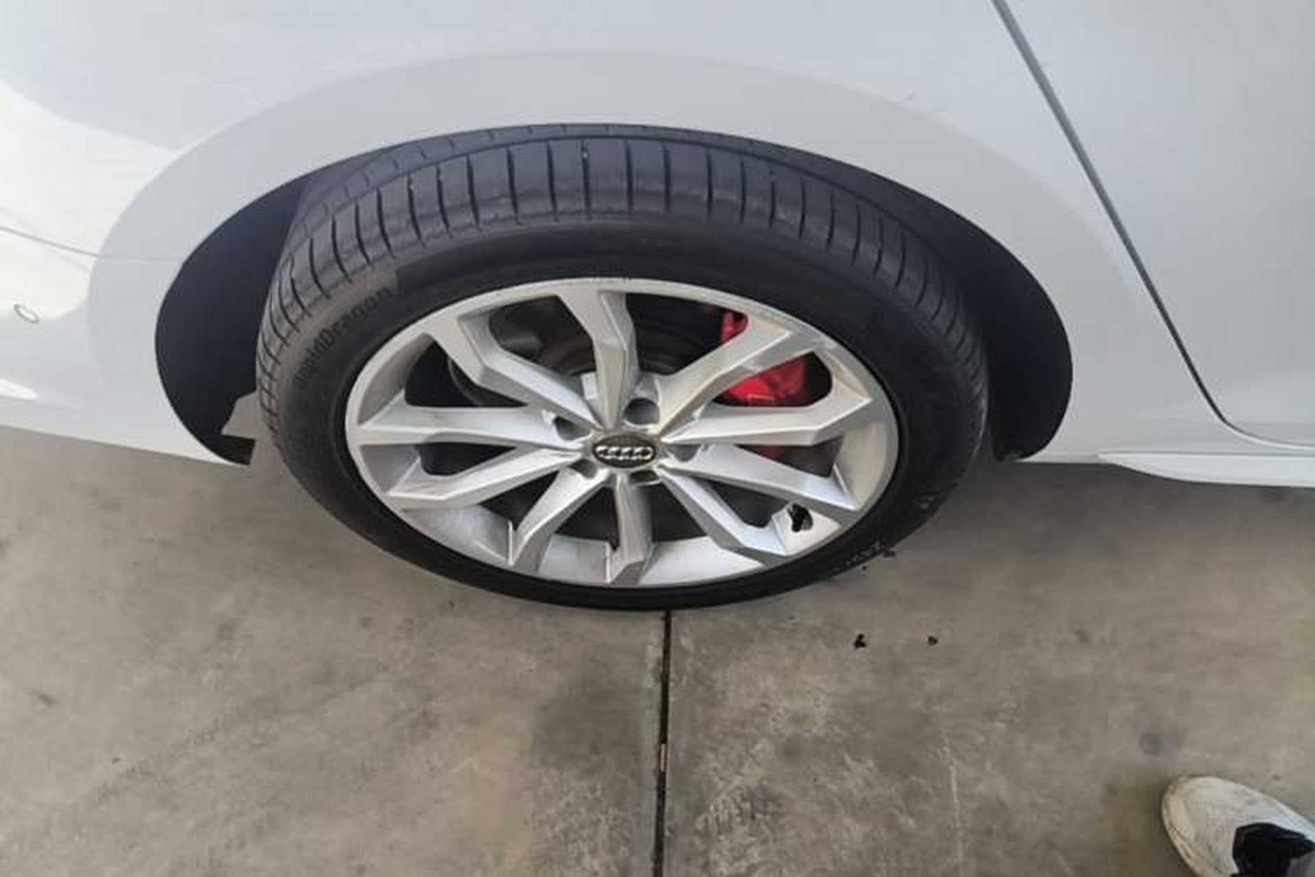 Used Audi A4L 2019 40 TFSI Fashion Edition China VI Emission Standard Exterior 5