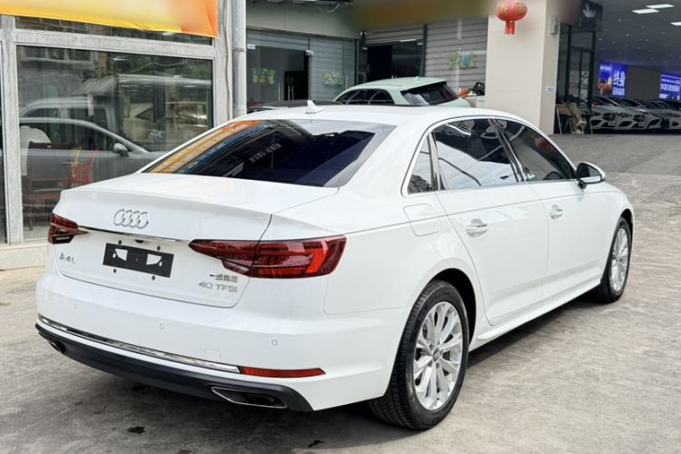 Used Audi A4L 2019 40 TFSI Ambition China VI Exterior 5