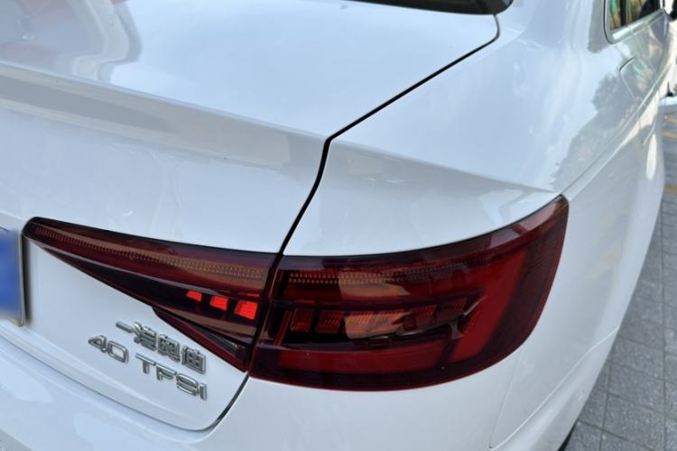 Used Audi A4L 2019 40 TFSI Fashion Edition China VI Emission Standard Exterior 6