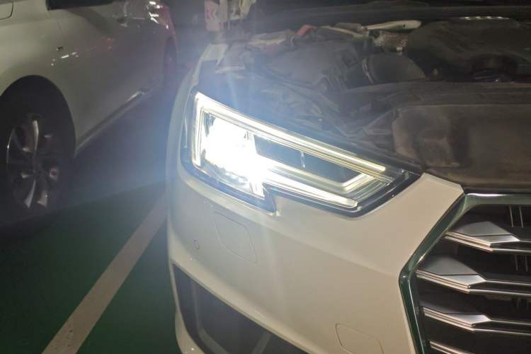 Used Audi A4L 2019 40 TFSI Fashion Edition China VI Emission Standard Exterior 6