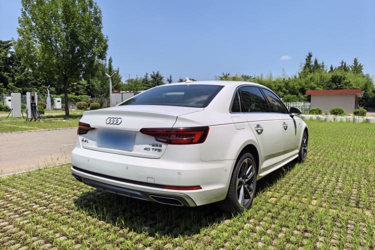 Used Audi A4L 2019 40 TFSI Fashion Edition China VI Emission Standard Exterior 8