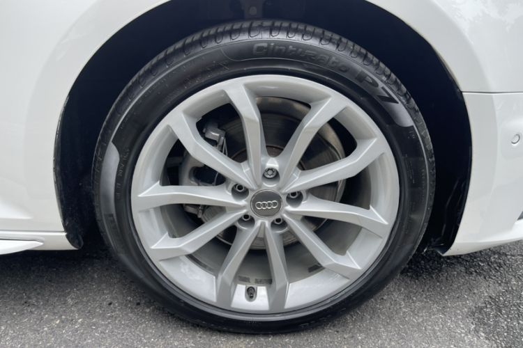 Used Audi A4L 2019 40 TFSI Fashion Edition China VI Emission Standard Exterior 9