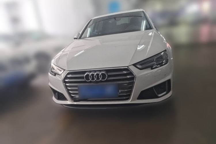 Used Audi A4L 2019 40 TFSI Fashion Edition China VI Emission Standard Front