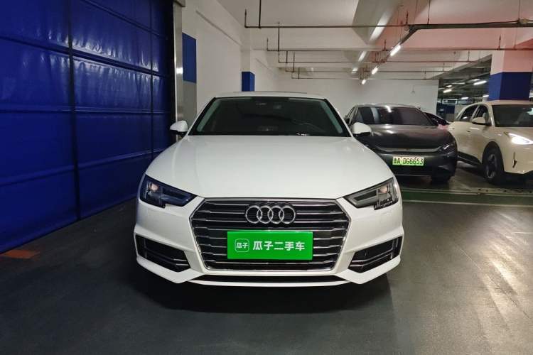 Used Audi A4L 2019 40 TFSI Ambition China VI Front