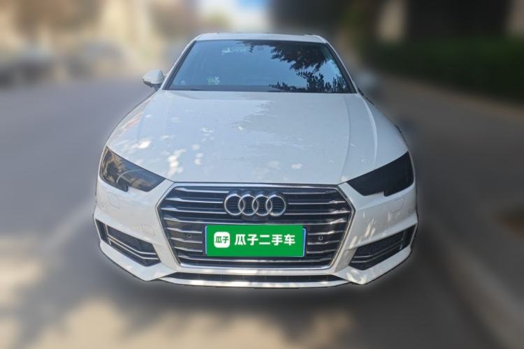 Used Audi A4L 2019 40 TFSI Ambition China VI Front