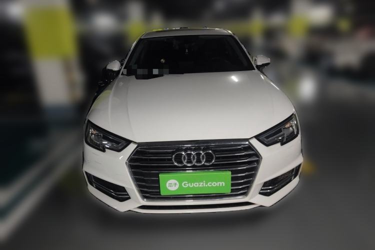Used Audi A4L 2019 40 TFSI Ambition China VI Front