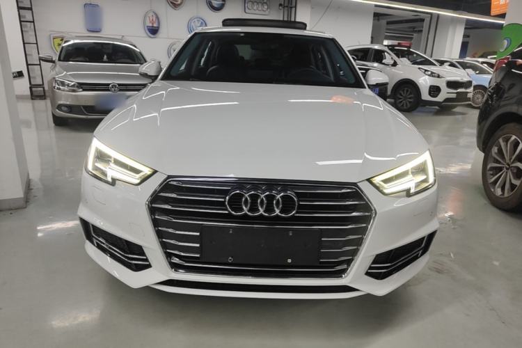 Used Audi A4L 2019 40 TFSI Ambition China VI Front