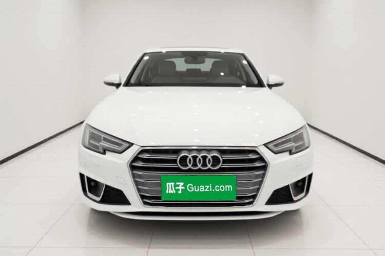 Used Audi A4L 2019 40 TFSI Fashion Edition China VI Emission Standard Front