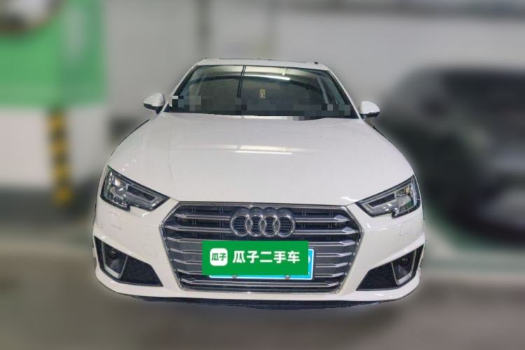 Used Audi A4L 2019 40 TFSI Fashion Edition China VI Emission Standard Front