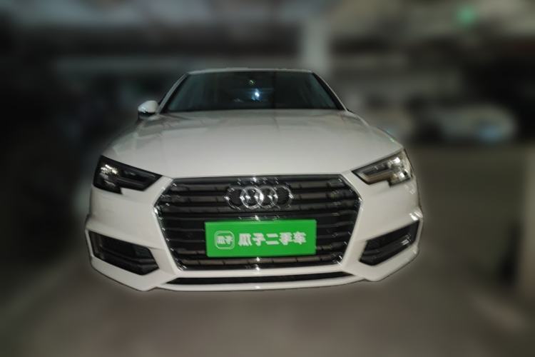 Used Audi A4L 2019 40 TFSI Fashion Edition China VI Emission Standard Front