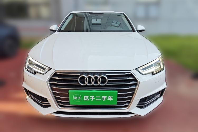Used Audi A4L 2019 40 TFSI Ambition China VI Front