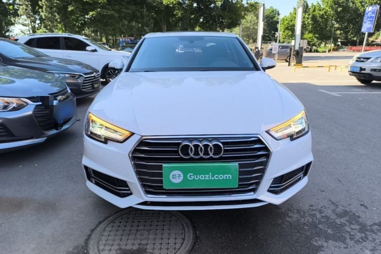 Used Audi A4L 2019 40 TFSI Ambition China VI Front