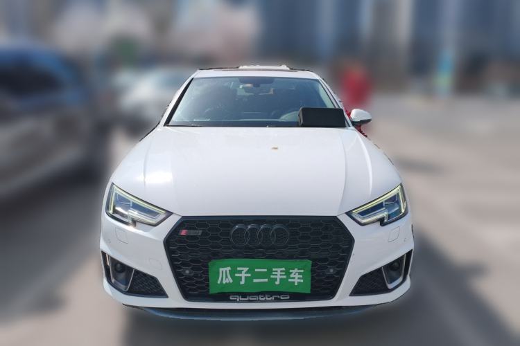 Used Audi A4L 2019 40 TFSI Fashion Edition China VI Emission Standard Front