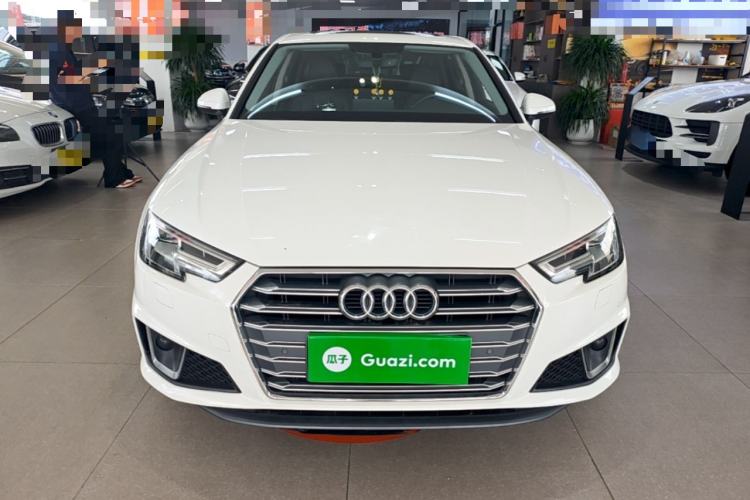 Used Audi A4L 2019 40 TFSI Fashion Edition China VI Emission Standard Front