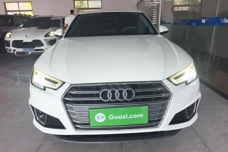 Used Audi A4L 2019 40 TFSI Fashion Edition China VI Emission Standard Front
