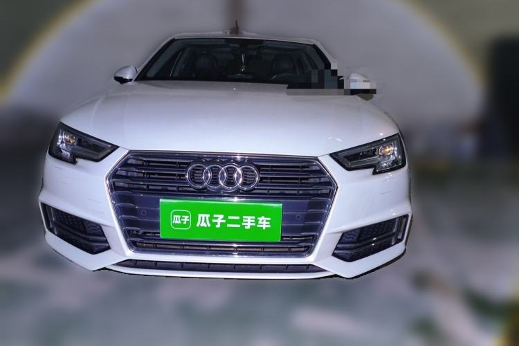 Used Audi A4L 2019 40 TFSI Ambition China VI Front