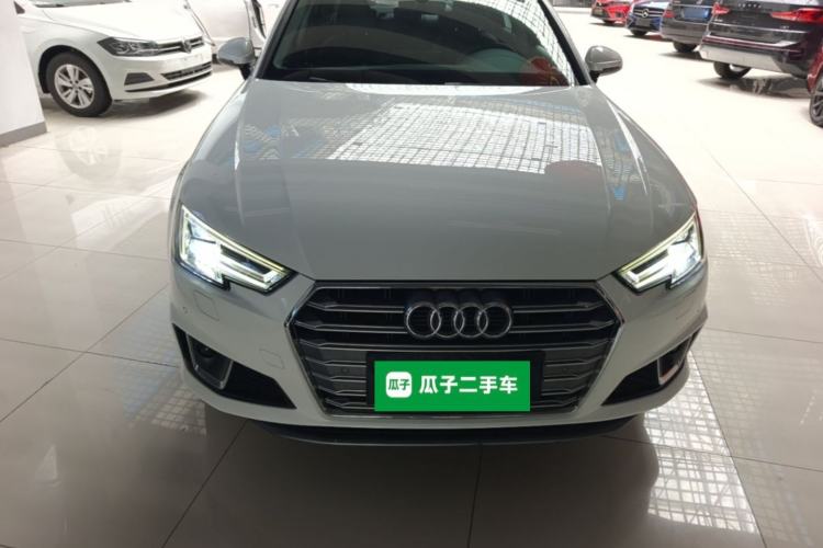 Used Audi A4L 2019 40 TFSI Fashion Edition China VI Emission Standard Front
