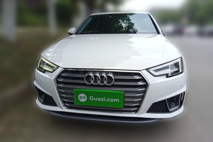 Used Audi A4L 2019 40 TFSI Fashion Edition China VI Emission Standard Front