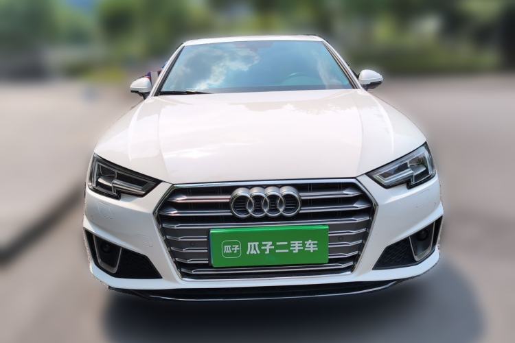 Used Audi A4L 2019 40 TFSI Fashion Edition China VI Emission Standard Front