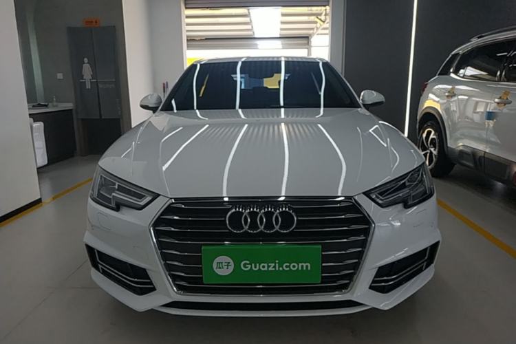 Used Audi A4L 2019 40 TFSI Ambition China VI Front