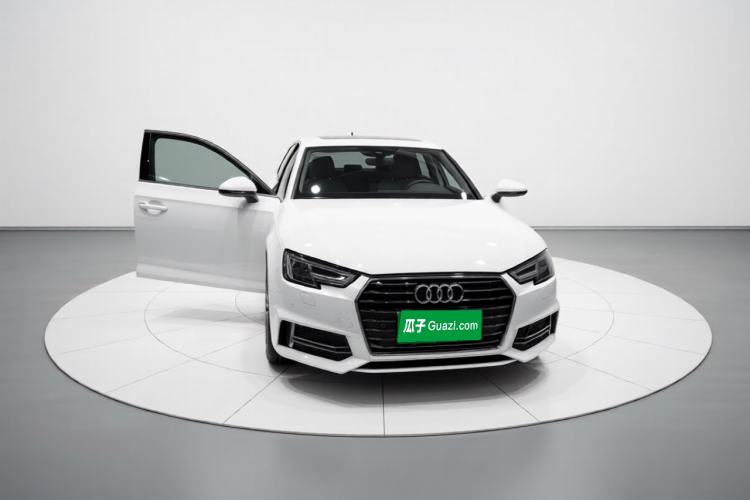 Used Audi A4L 2019 40 TFSI Ambition China VI Front