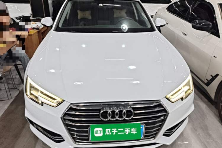 Used Audi A4L 2019 40 TFSI Ambition China VI Front