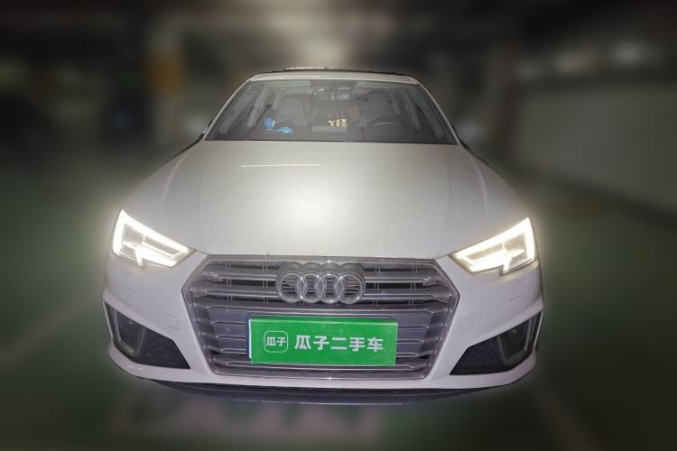 Used Audi A4L 2019 40 TFSI Fashion Edition China VI Emission Standard Front