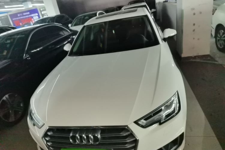 Used Audi A4L 2019 40 TFSI Fashion Edition China VI Emission Standard Front