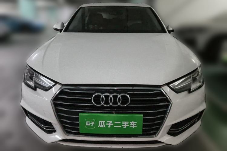 Used Audi A4L 2019 40 TFSI Ambition China VI Front