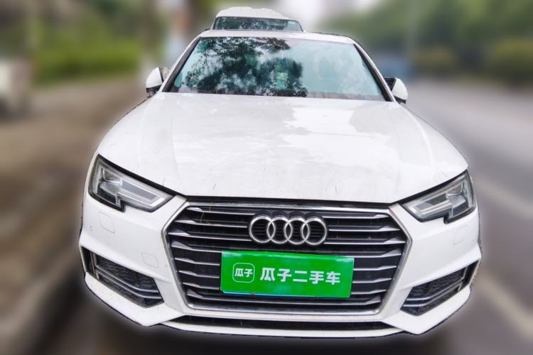 Used Audi A4L 2019 40 TFSI Ambition China VI Front