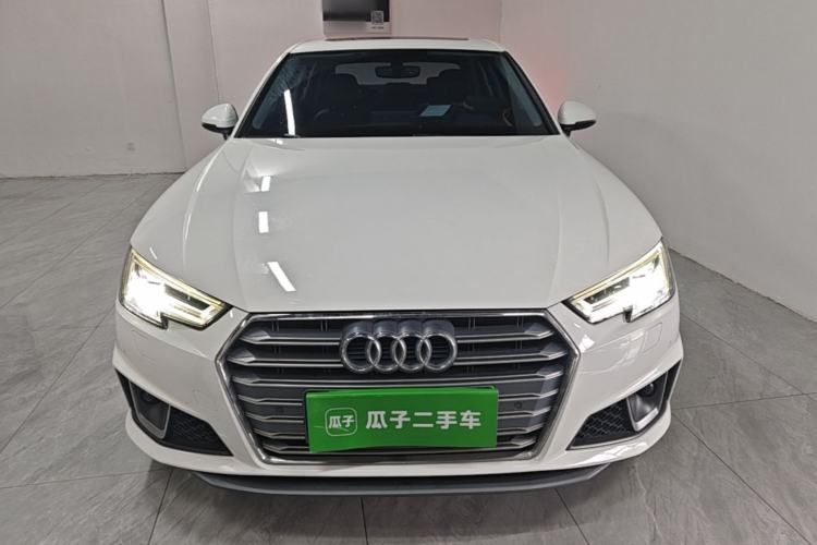 Used Audi A4L 2019 40 TFSI Fashion Edition China VI Emission Standard Front