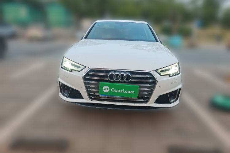 Used Audi A4L 2019 40 TFSI Fashion Edition China VI Emission Standard Front