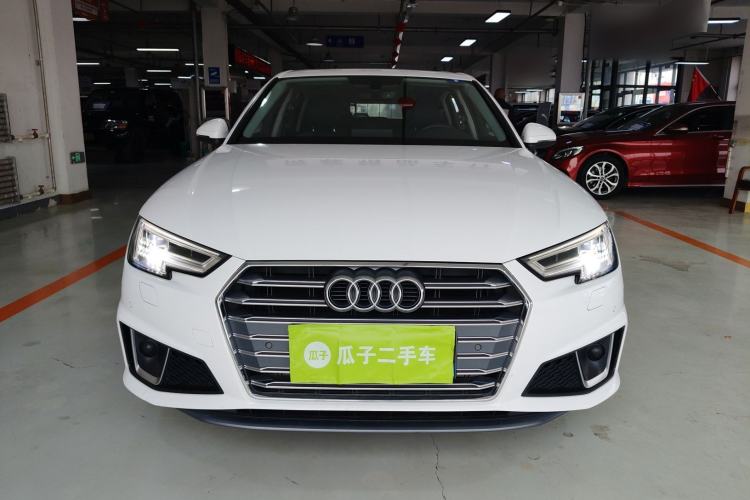 Used Audi A4L 2019 40 TFSI Fashion Edition China VI Emission Standard Front