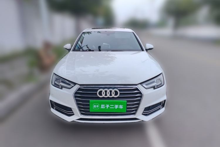 Used Audi A4L 2019 40 TFSI Ambition China VI Front