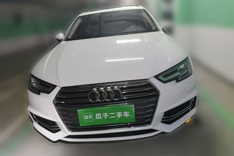 Used Audi A4L 2019 40 TFSI Fashion Edition China VI Emission Standard Front
