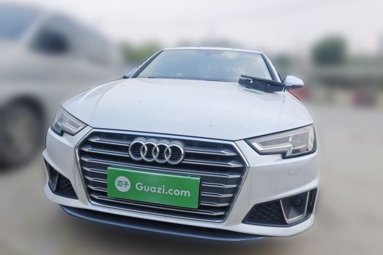 Used Audi A4L 2019 40 TFSI Fashion Edition China VI Emission Standard Front