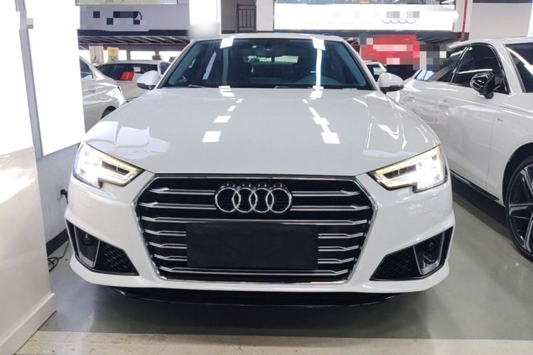 Used Audi A4L 2019 40 TFSI Fashion Edition China VI Emission Standard Front