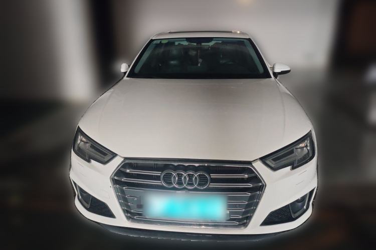 Used Audi A4L 2019 40 TFSI Fashion Edition China VI Emission Standard Front