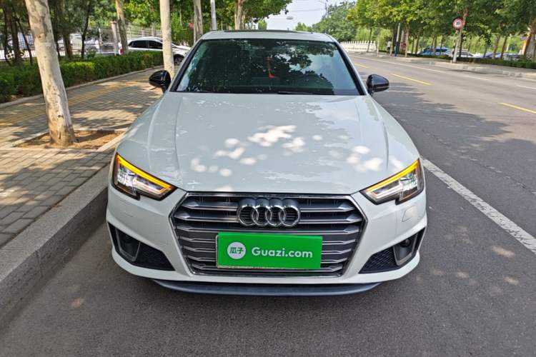 Used Audi A4L 2019 40 TFSI Fashion Edition China VI Emission Standard Front