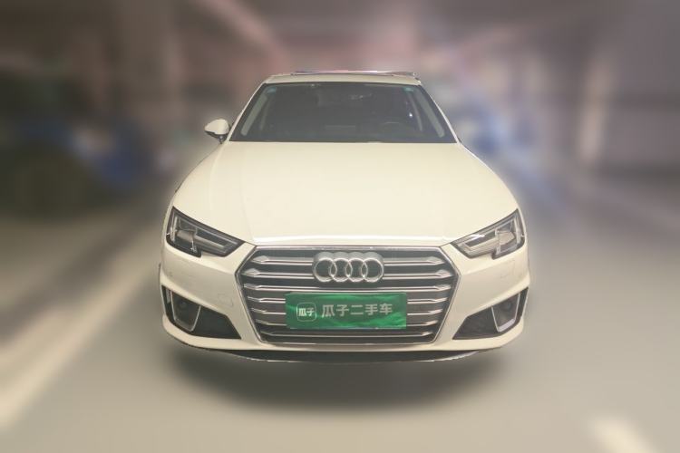 Used Audi A4L 2019 40 TFSI Fashion Edition China VI Emission Standard Front