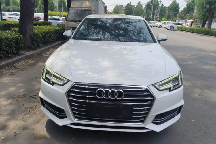 Used Audi A4L 2019 40 TFSI Ambition China VI Front