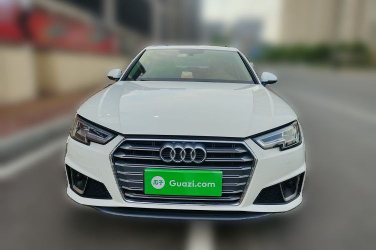 Used Audi A4L 2019 40 TFSI Fashion Edition China VI Emission Standard Front