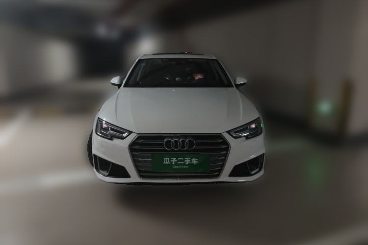 Used Audi A4L 2019 40 TFSI Fashion Edition China VI Emission Standard Front