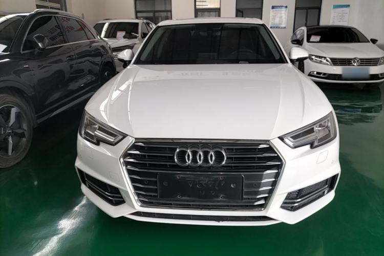 Used Audi A4L 2019 40 TFSI Ambition China VI Front