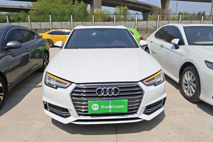 Used Audi A4L 2019 40 TFSI Ambition China VI Front