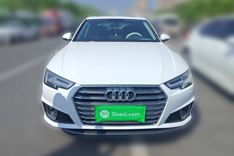 Used Audi A4L 2019 40 TFSI Fashion Edition China VI Emission Standard Front