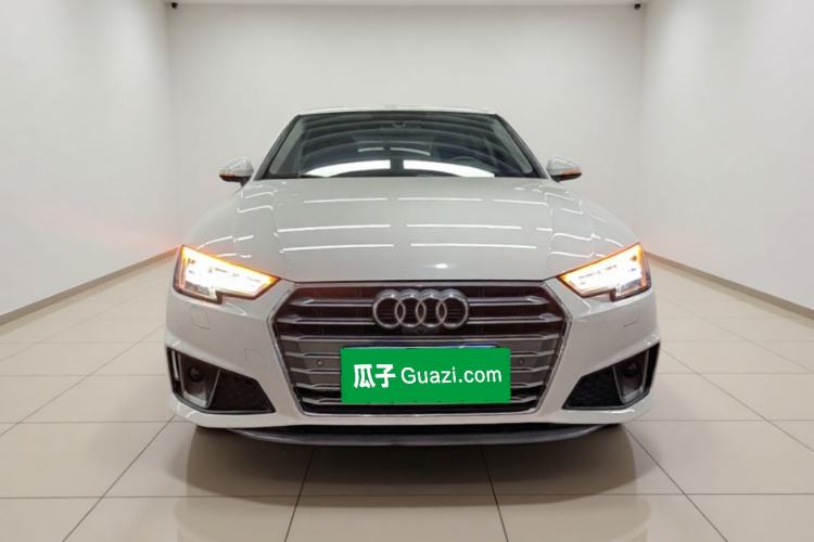 Used Audi A4L 2019 40 TFSI Fashion Edition China VI Emission Standard Front