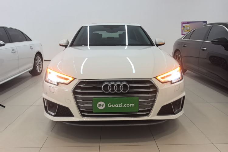 Used Audi A4L 2019 40 TFSI Fashion Edition China VI Emission Standard Front